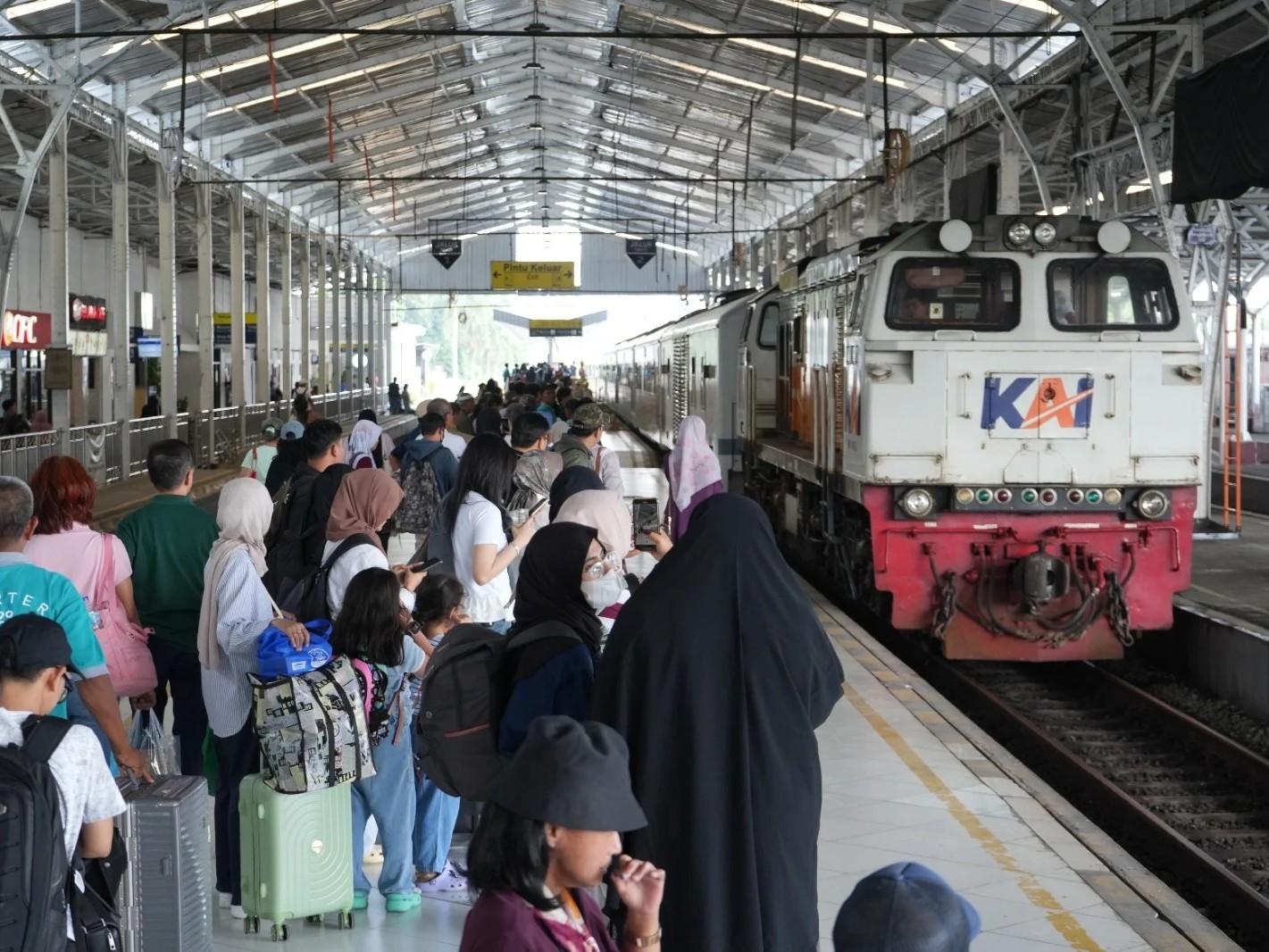 Libur panjang 15&ndash;18 Agustus 2025, KAI sediakan tiket promo 20 persen HUT RI.