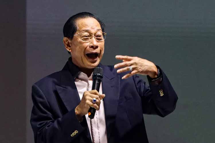 Preskom PT Bank Central Asia Tbk.(BCA) Jahja Setiaatmadja dikabarkan lepas saham miliknya di BCA.