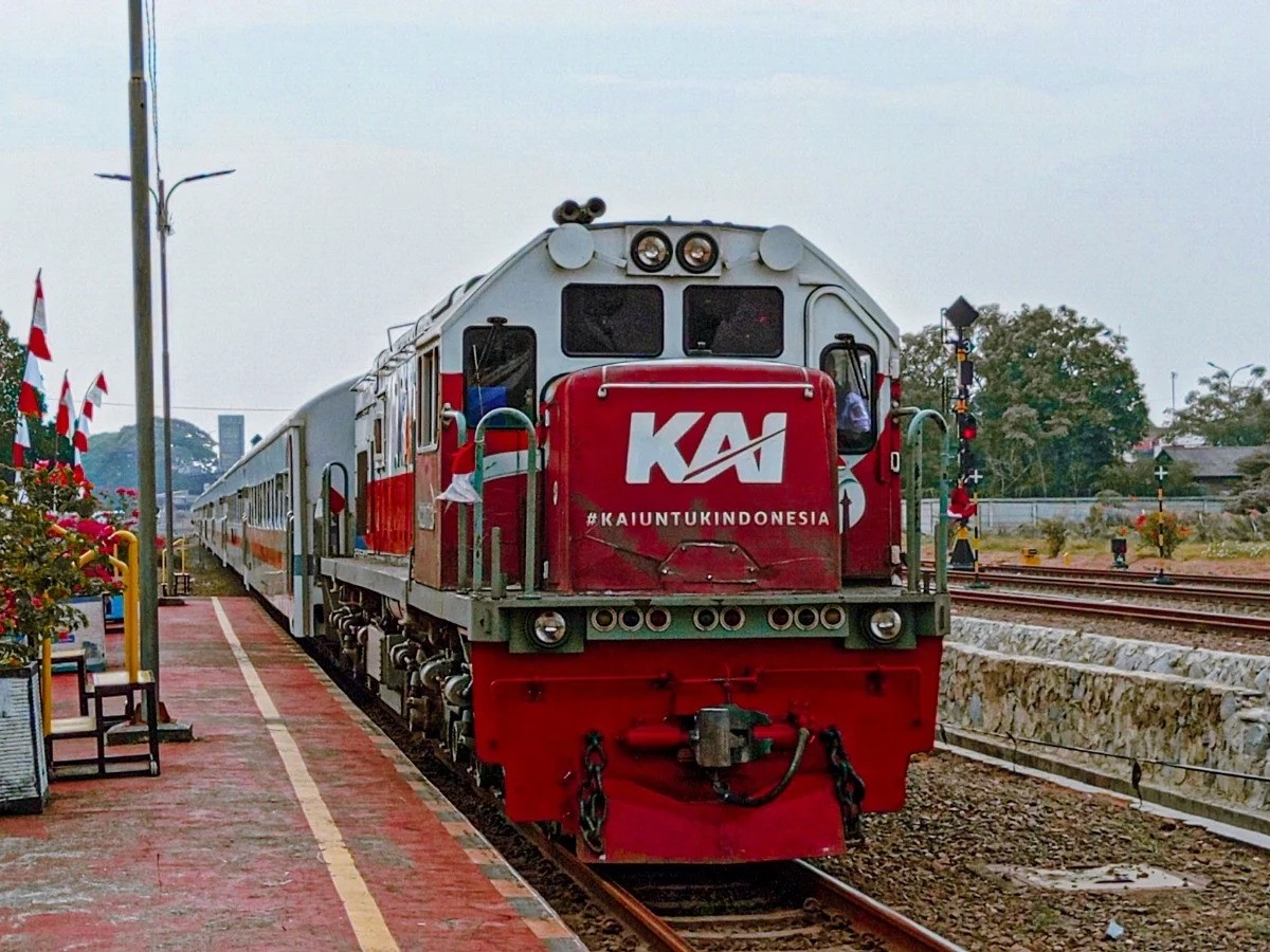 KAI catat laba Rp1,18 triliun semester I 2025, naik 8 persen.