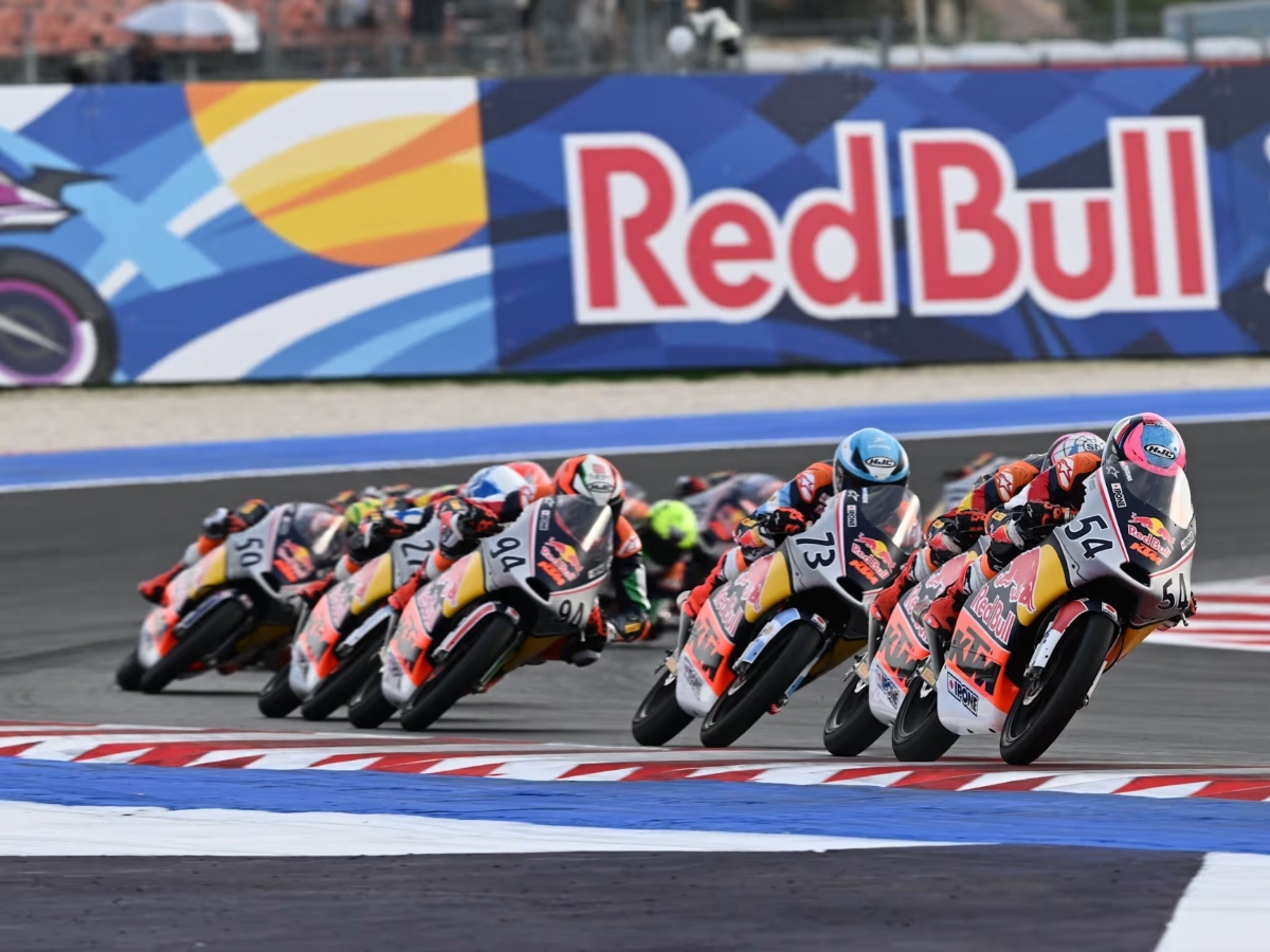 Veda Ega Pratama, rider muda asal Gunung Kidul, berambisi jadi pembalap MotoGP pertama Indonesia.