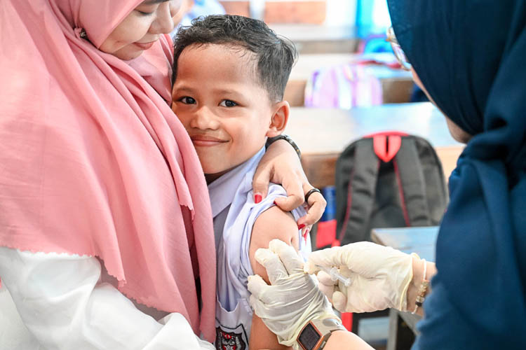 CEGAH CAMPAK: Cakupan imunisasi campak di Banyuwangi tahun 2024 mencapai 94,93 persen atau melampaui target minimal 90 persen.
