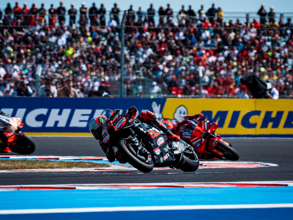 Aprilia mulai bangkit di MotoGP 2025.