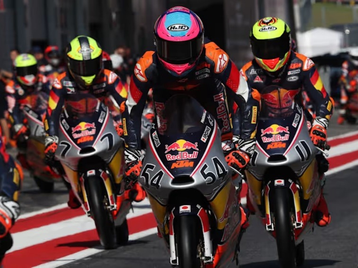 Veda Ega Pratama siap hadapi final Red Bull MotoGP Rookies Cup 2025.