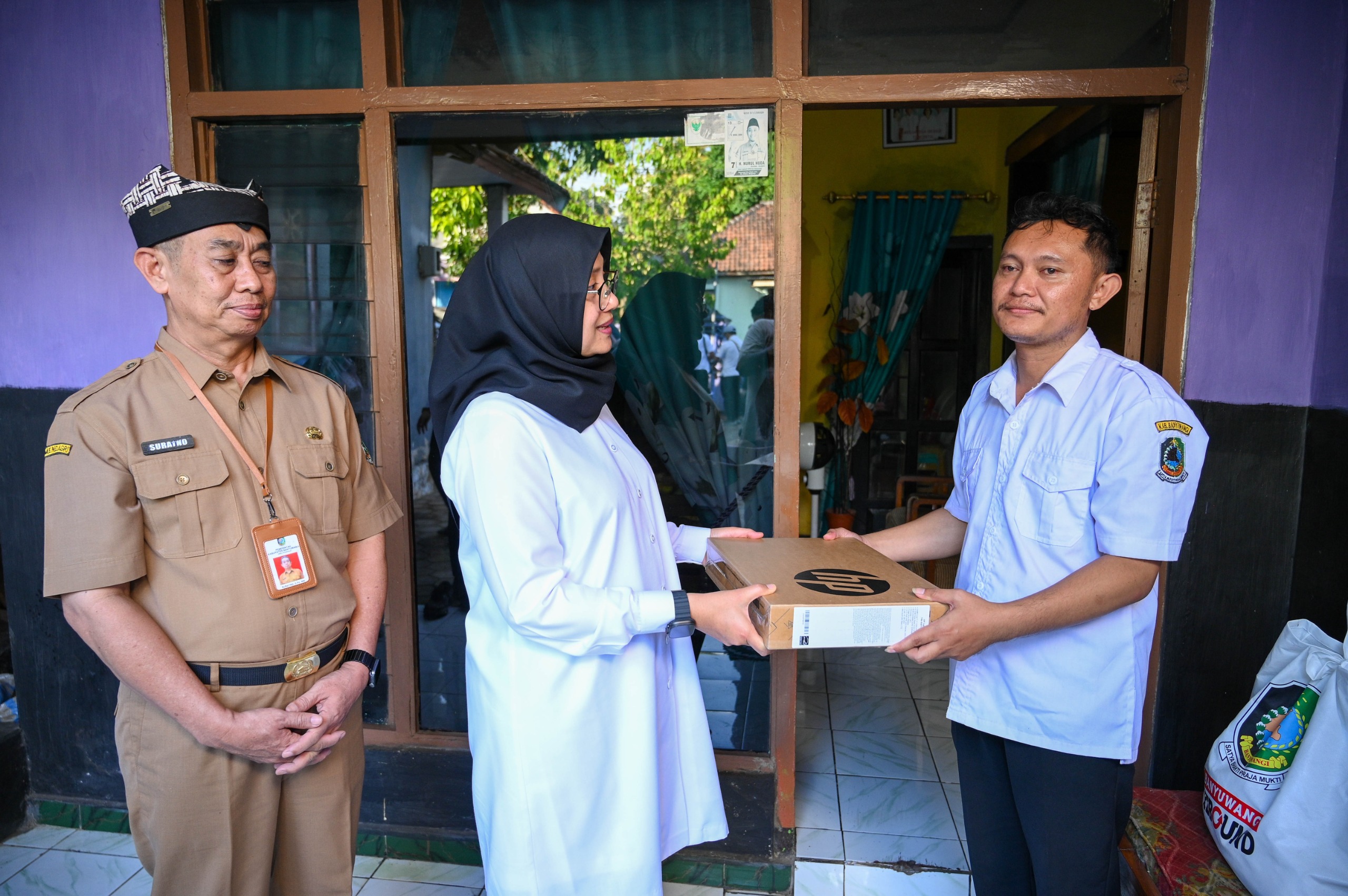 Banyuwangi luncurkan program Rindu Bulan, Garda Ampuh, SAS, dan bantuan siswa demi tekan angka putus sekolah dan pastikan hak pendidikan anak.