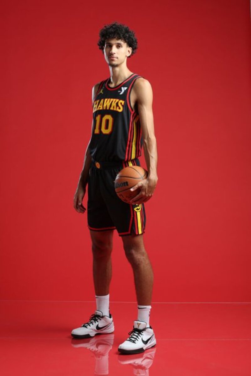 SOROTAN: Zaccharie Risacher  Forward  Atlanta Hawks paling ditunggu penampilannya di musim keduanya
