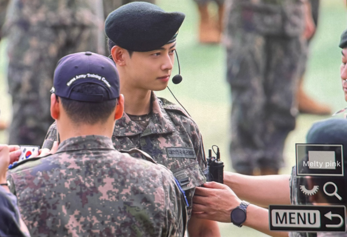 Kelulusan militer Cha Eun Woo langsung trending global, Senin (2/9).