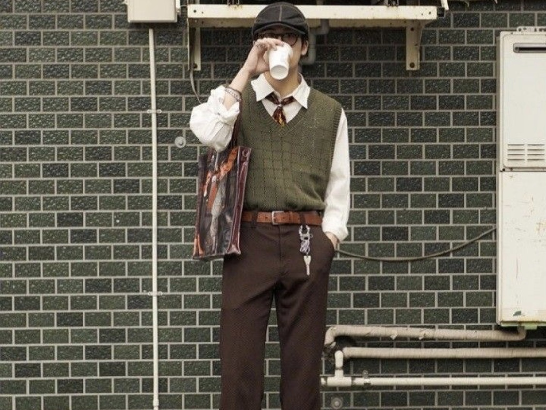 Gambaran Outfit Retro Pria