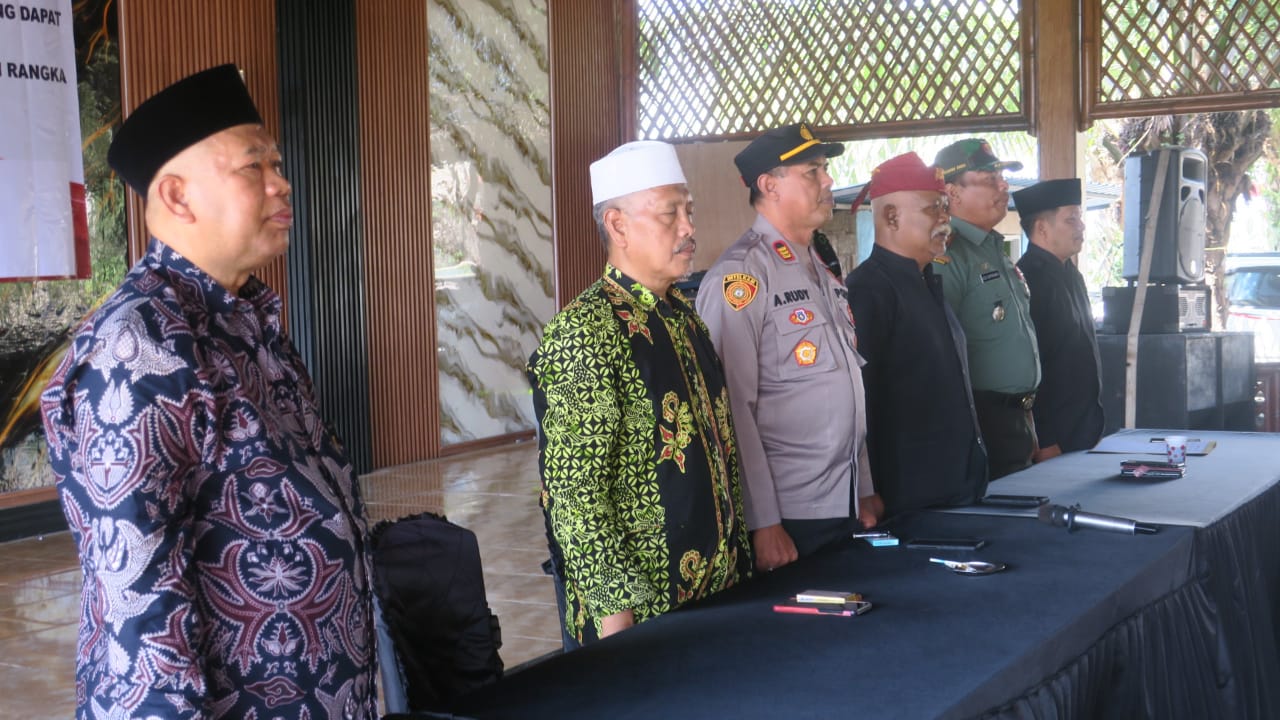 Forpimka Singojuruh beserta tokoh agama, seluruh kepala desa, dan kepala sekolah sepakat wujudkan Banyuwangi damai.