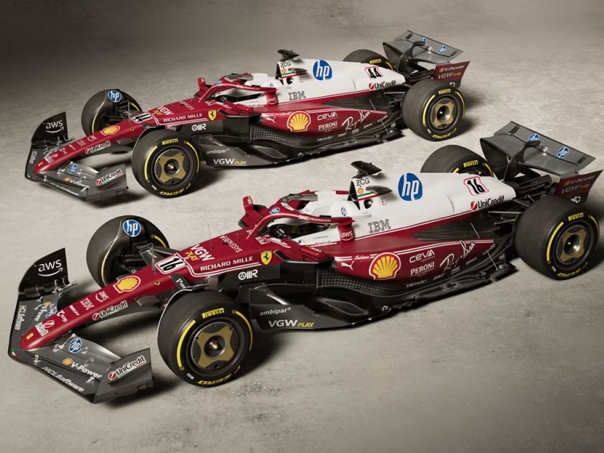 Ferrari menghadirkan livery biru sebagai penghormatan pada Niki Lauda di F1 seri Monza.