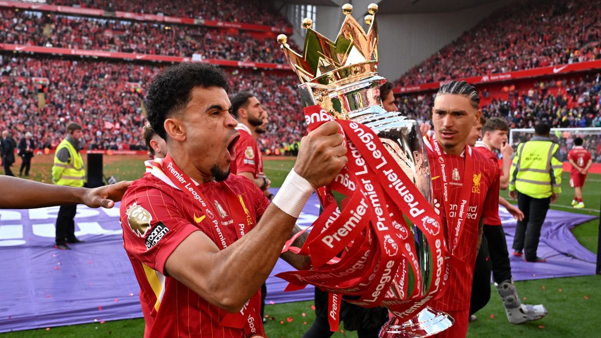 MASUK DAN KELUAR: Liverpool belanja besar untuk pertahankan gelar juara Premier League