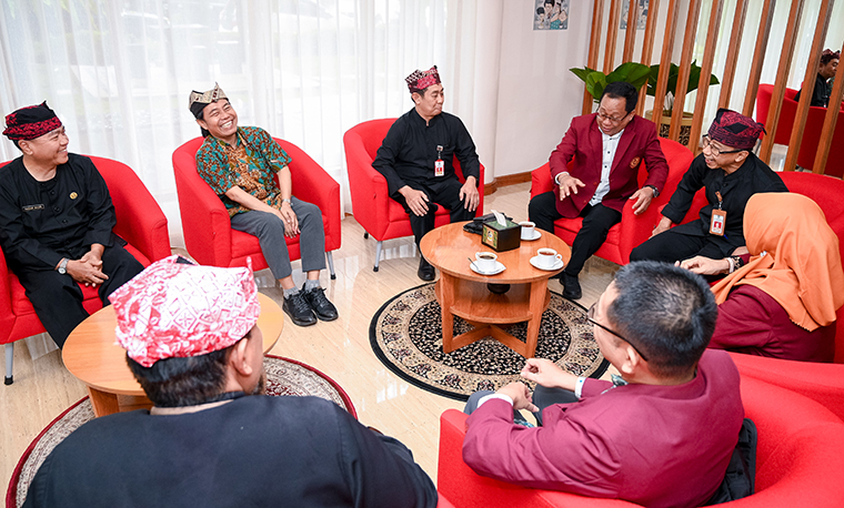 ISI Surakarta Gandeng DKB untuk memperkuat Ekosistem Seni dan Budaya Banyuwangi.