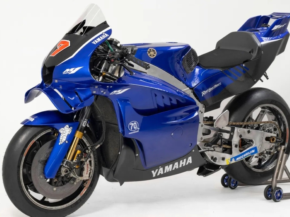Debut Yamaha YZR-M1 V4 di MotoGP Misano.