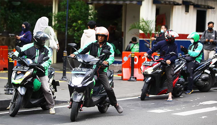 Pemerintah akan memberikan fasilitas BPJS Ketenagakerjaan bagi para pengemudi ojek online (ojol).