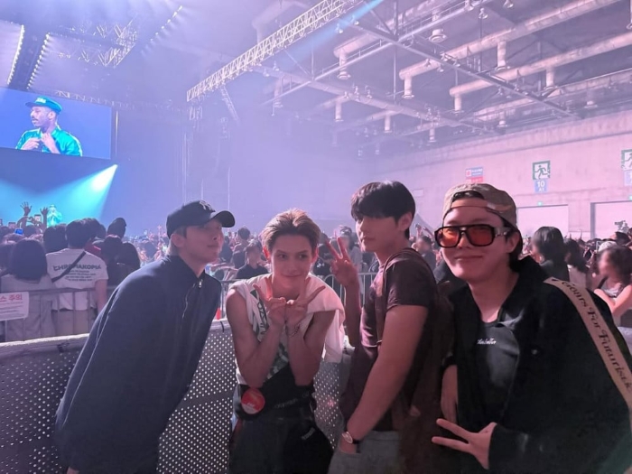 Konser Tyler the Creator di Seoul makin spesial dengan hadirnya V BTS, RM, dan J-Hope.