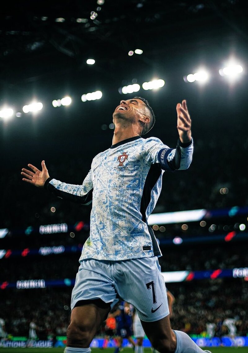 DIAMBANG SEJARAH: Ronaldo nyaris menyentuh 1000 gol