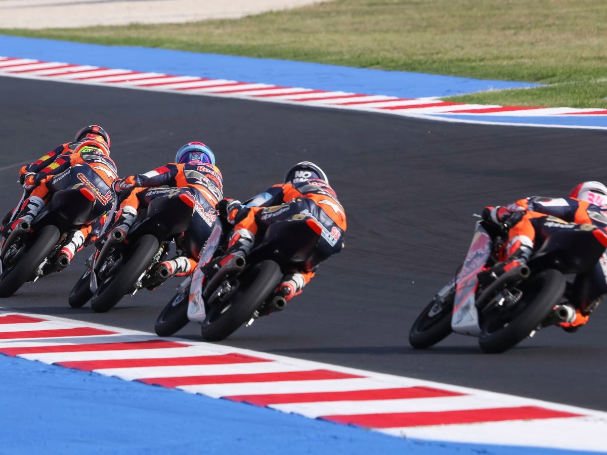 Veda Ega Pratama akhiri Red Bull Rookies Cup 2025 sebagai runner-up.
