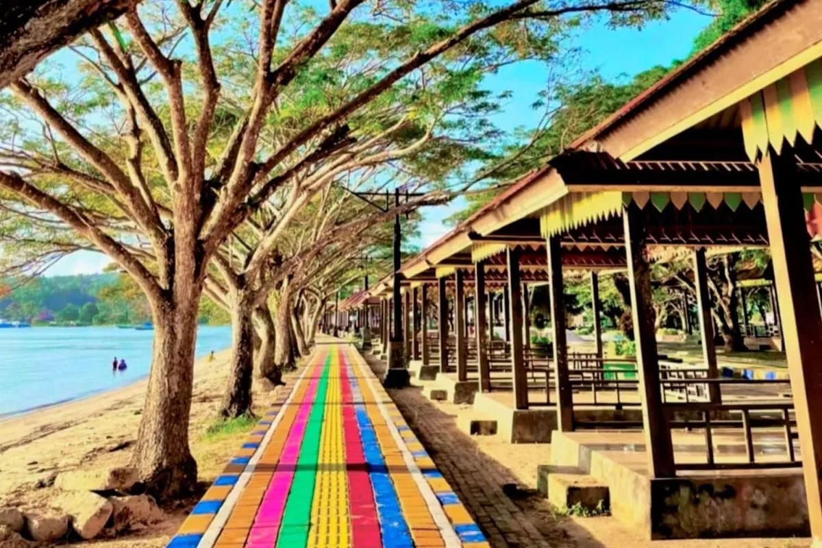 Pantai Nambo
