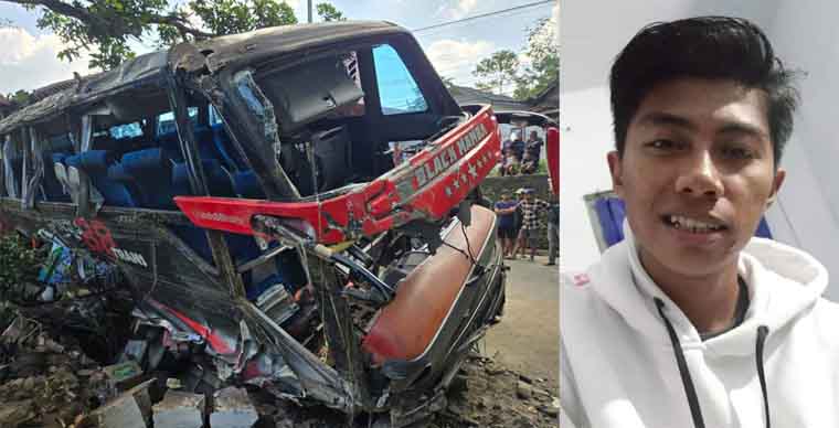 Abdul Malik (kanan) hanya punya waktu sekian detik untuk menyelamatkan diri dari laka maut bus rombongan RS Bina Sehat Jember di Jalur Wisata Bromo, Probolinggo.