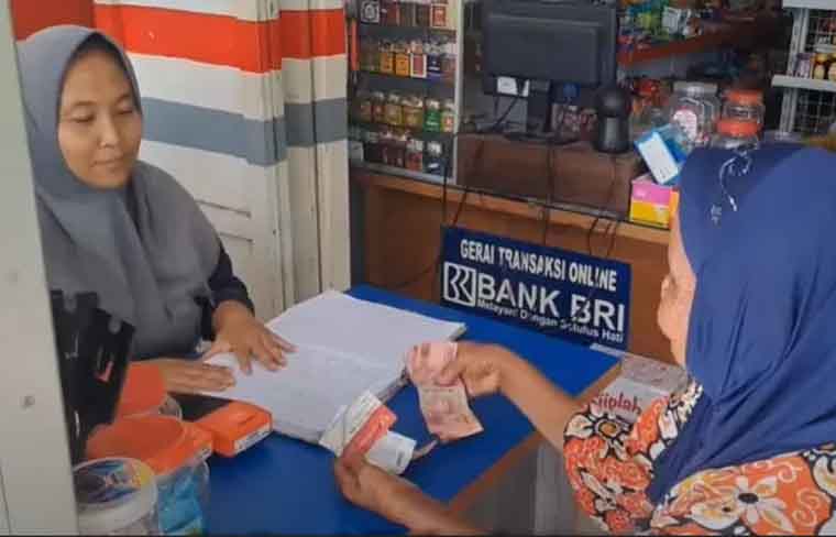 Penerima manfaat bansos PKH dan BPNT berkesempatan mendapat bantuan hingga Rp8,4 juta.
