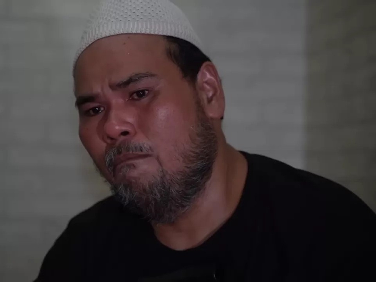 Fahmi Bo, artis sinetron populer.