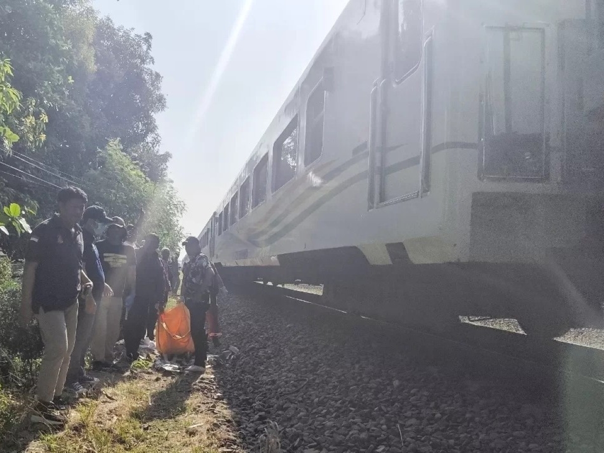 Insiden kecelakaan kereta api di Madukoro Semarang.