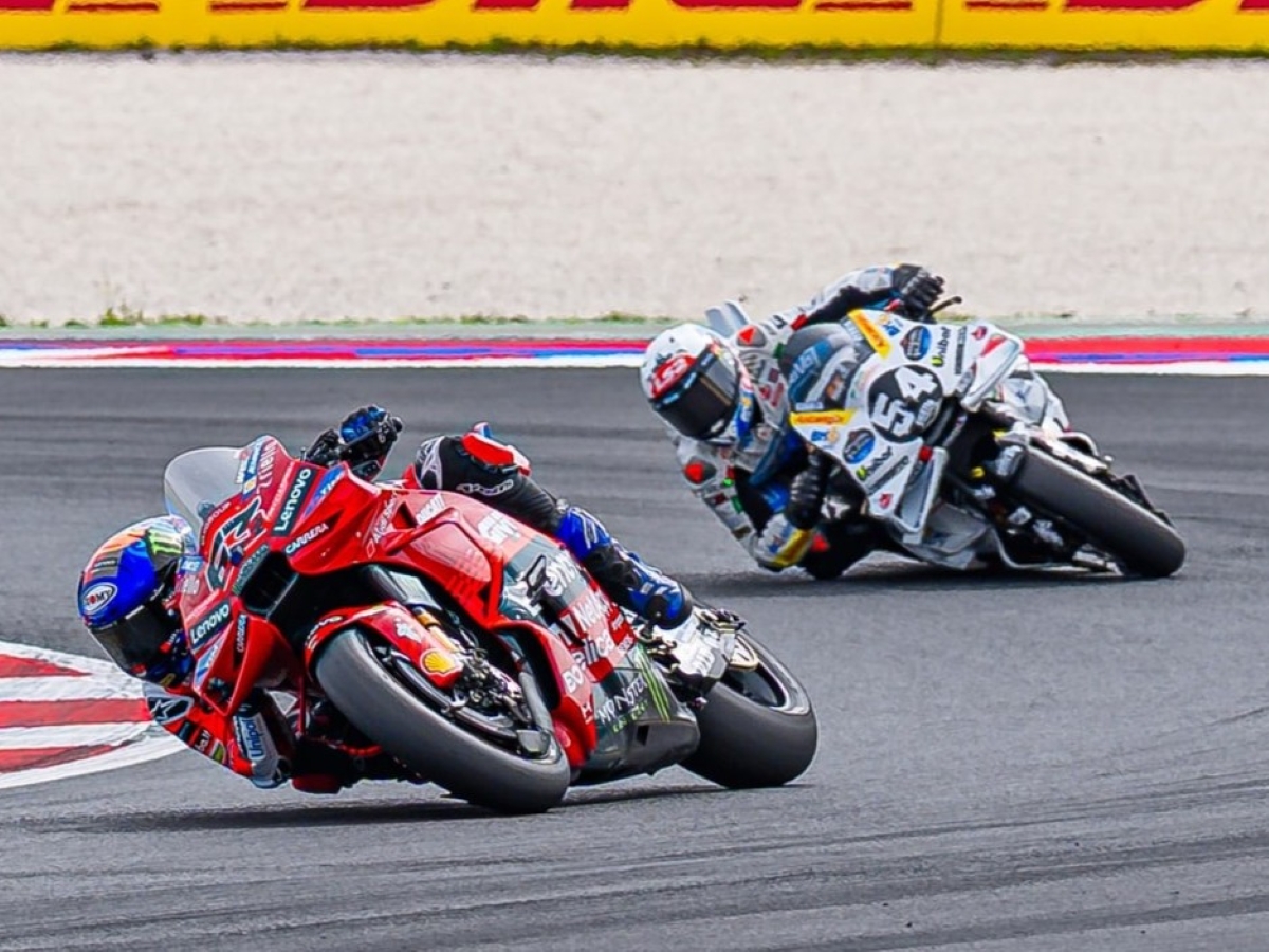 Francesco Bagnaia tercepat di FP1 MotoGP Jepang 2025 di Motegi.