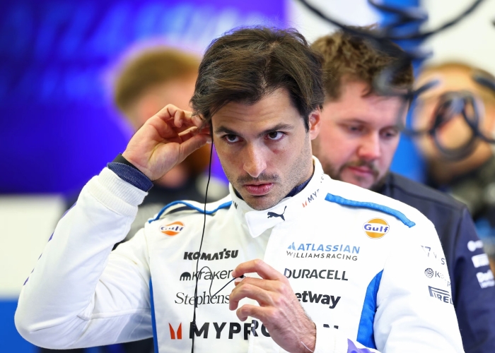 Guenther Steiner nilai Ferrari menyesal lepas Carlos Sainz untuk Hamilton.