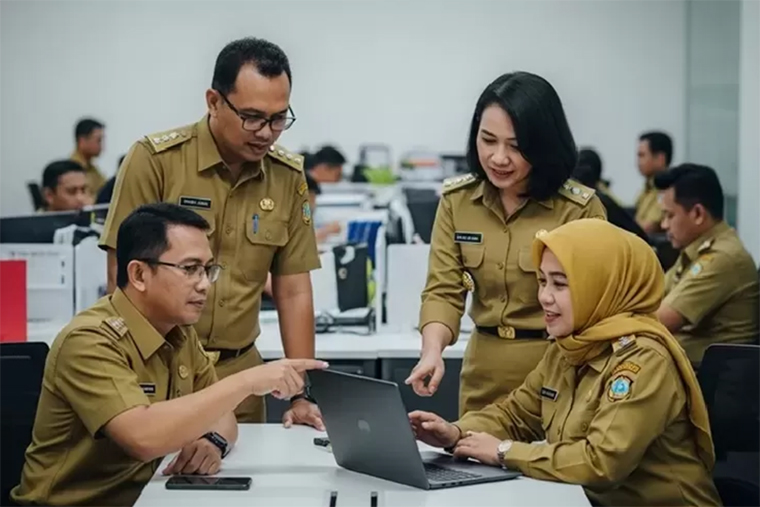 ILUSTRASI: Apakah kenaikan Gaji PNS 2025 mampu dongkrak motivasi kerja ASN, TNI dan Polri?