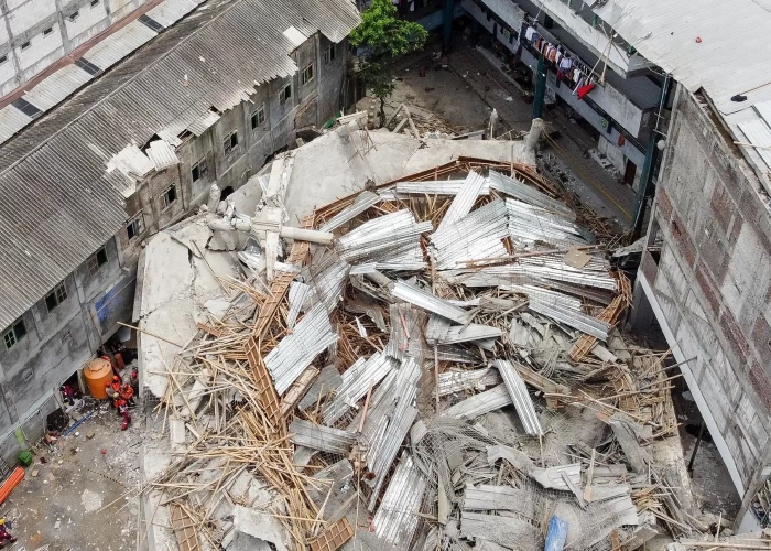 Tragedi robohnya Ponpes Al Khoziny Sidoarjo ungkap kelalaian teknis.