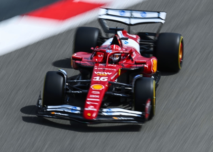 Ferrari hadapi ujian besar di F1 GP Singapura 2025.