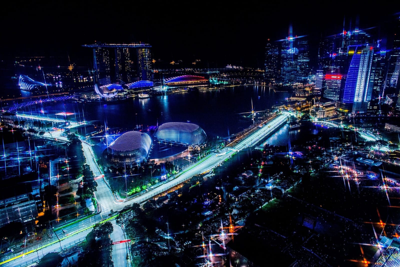 Nonton Formula 1 Singapore Grand Prix 2025 di Marina Bay.