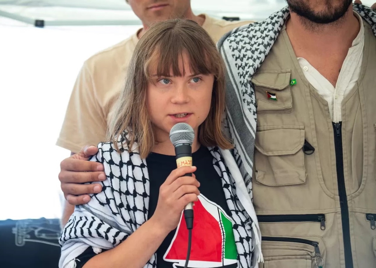 Ratusan aktivis, termasuk Greta Thunberg, ditahan Israel.