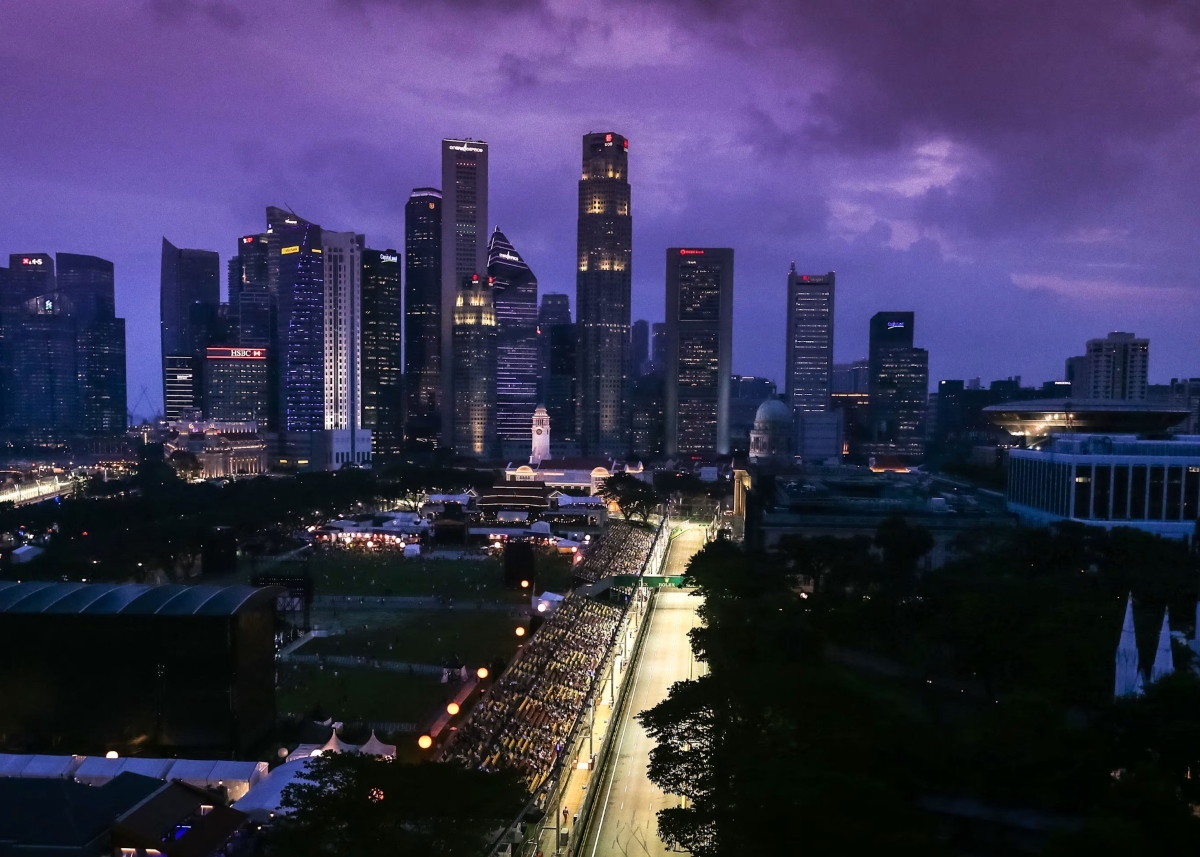 FIA terapkan aturan bahaya panas pertama di F1 Singapura 2025.