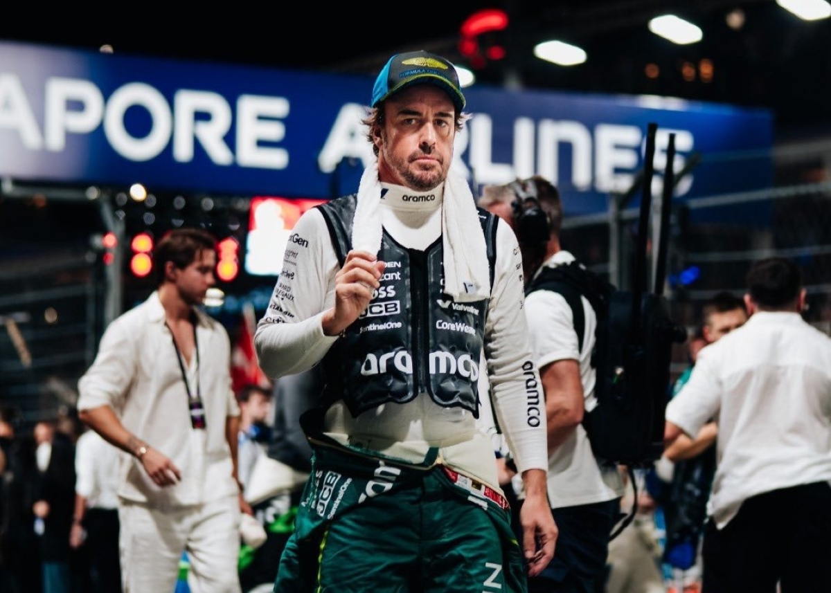 Fernando Alonso tampil impresif di F1 GP Singapura 2025.