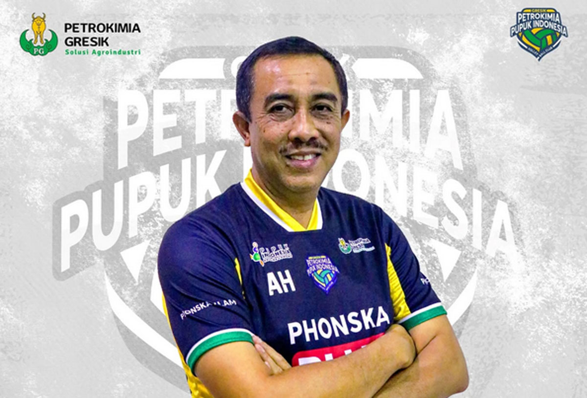 Ayub Hidayat, senior dan head coach Gresik Petrokimia.