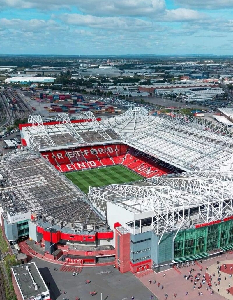 DILIRIK: Manchester United dilirik investor asal UEA