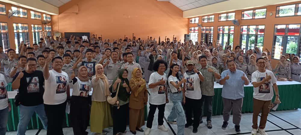 SORAK : Tim promosi Film Tak Kenal Maka Ta