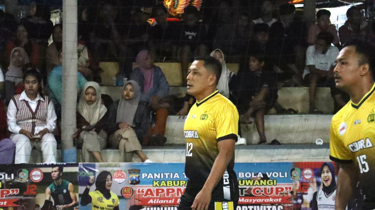 Kapolresta Banyuwangi ikut meriahkan Turnamen Bola Voli APPM Hebat Cup 2025.