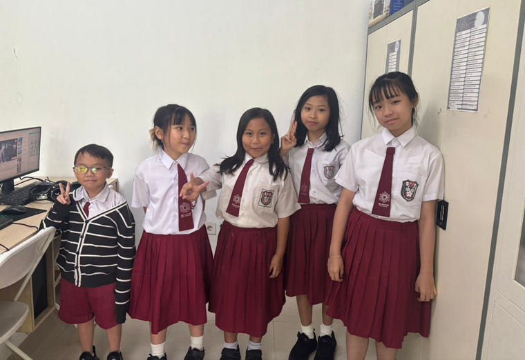 PERCAYA DIRI: Lima Siswa SD Bloom Gambiran akan menyalurkan bakat deklamasi puisi di Liga Puisi #4 dua pekan mendatang.