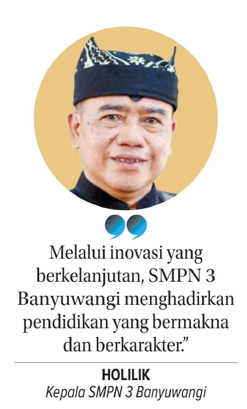 Holilik, Kepala SMPN 3 Banyuwangi