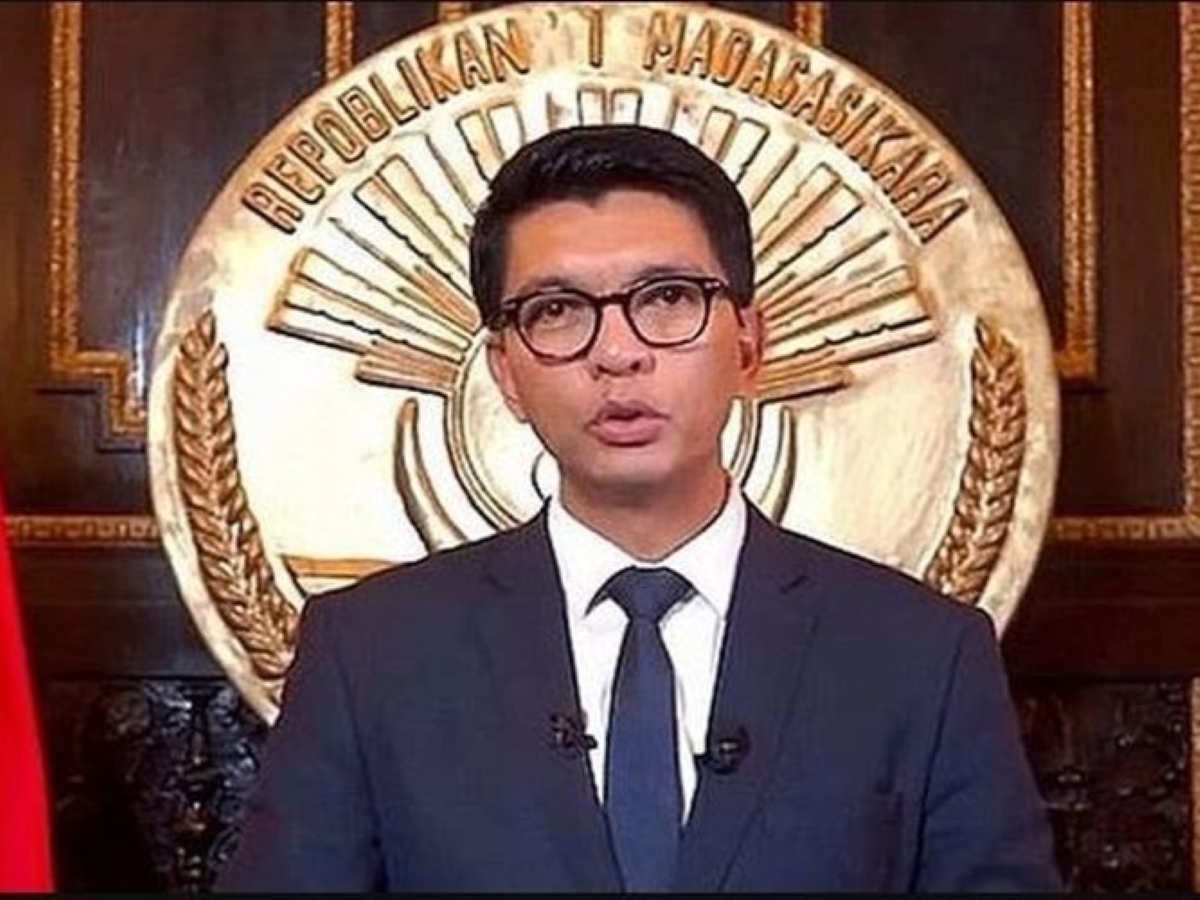 Gelombang protes besar di Madagaskar menuntut Presiden Rajoelina mundur.