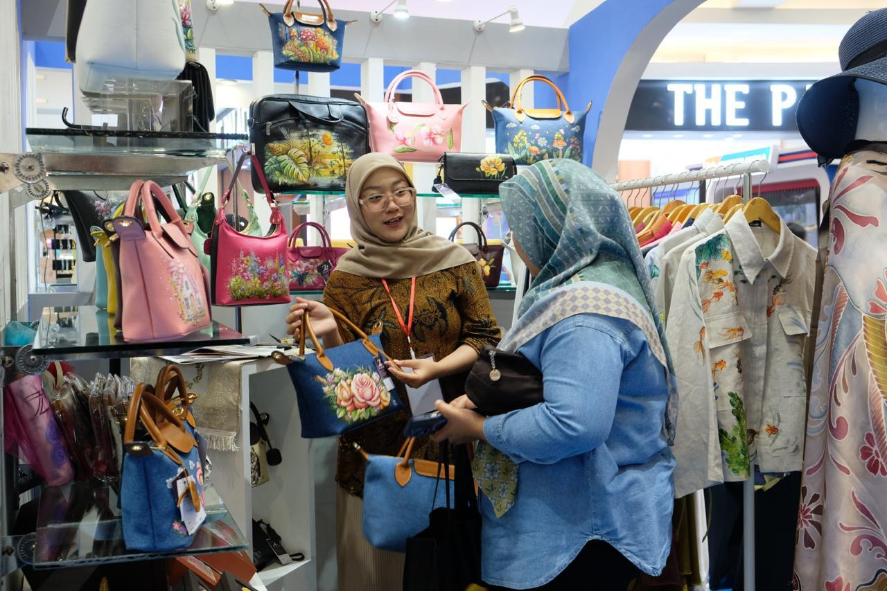 Pertamina SMEXPO 2025 Surabaya sukses dorong pertumbuhan UMKM Jatimbalinus.