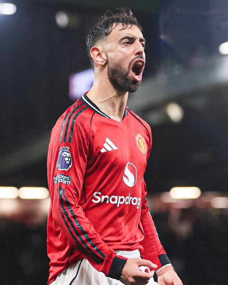 BUKA SUARA: Bruno Fernandes siap bertualang ke beberapa liga usai membela Manchester United