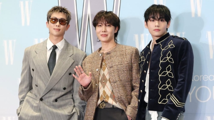 ARMY menyambut kabar BTS comeback dengan antusias luar biasa.