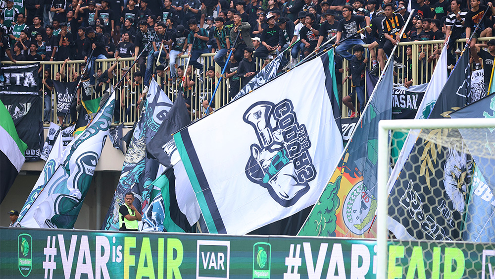 TERBANYAK: Laga PSS Sleman vs Kendal Tornado FC catat rekor penonton
