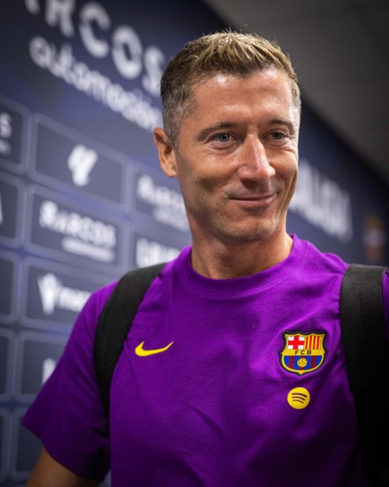 SIAP TAMPUNG: Atletico Madrid bersiap untuk mendatangkan Robert Lewandowski