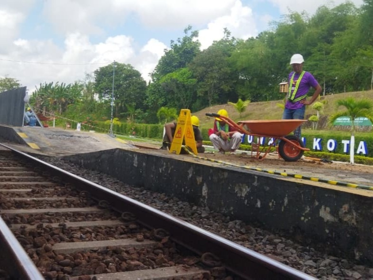 KAI renovasi tiga stasiun di Banyuwangi dengan nuansa adat Osing.