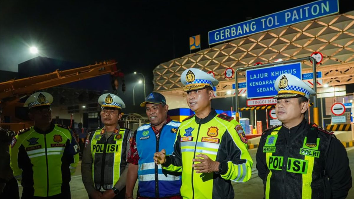 Brigjen Pol. Faizal meninjau ruas Jalan Tol Probolinggo&ndash;Banyuwangi (Probowangi) pada Kamis (2/10/2025).