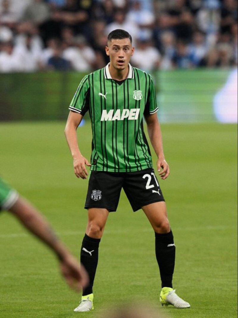 KEMBALI: Jay Idzes akan kembali bersama Sassuolo menghadapi tuan rumah Lecce 