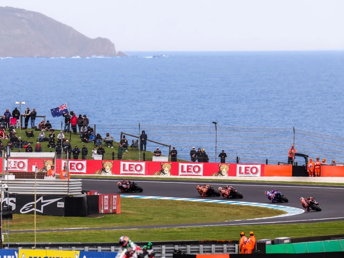 Marco Bezzecchi jadi tercepat di practice MotoGP Australia 2025.